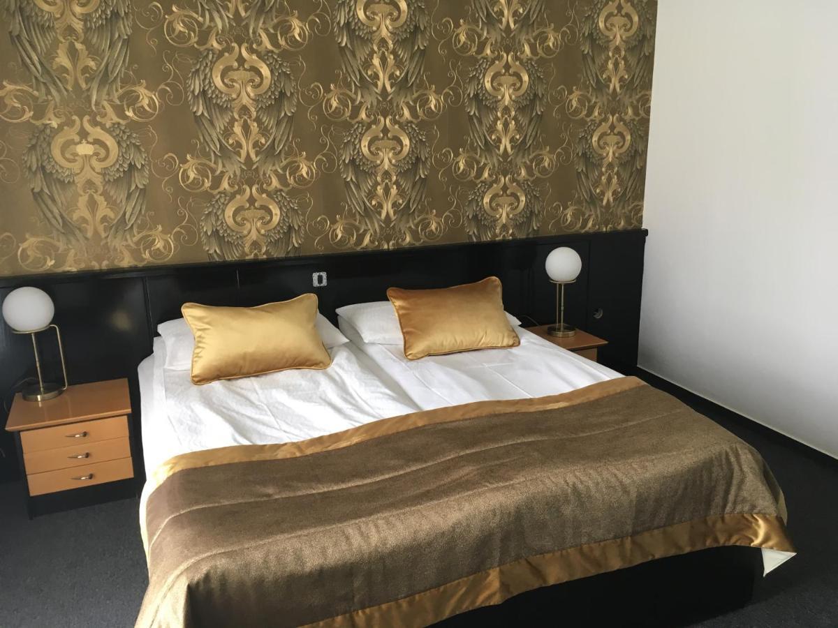 Alp Hotel 3*