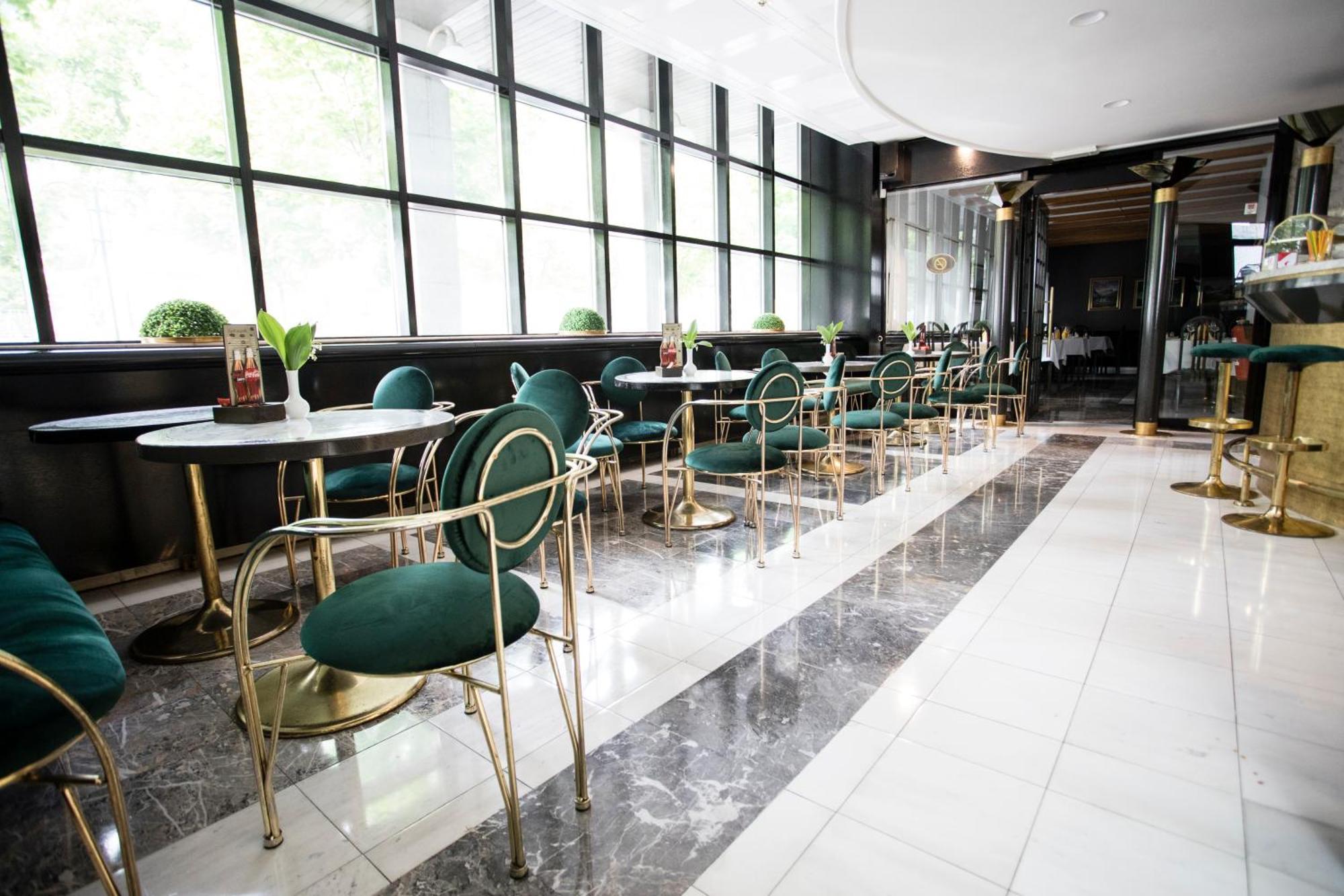 Alp Hotel