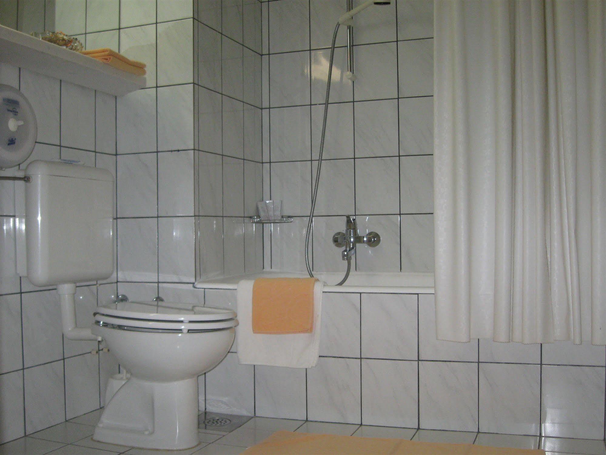 Alp Hotel